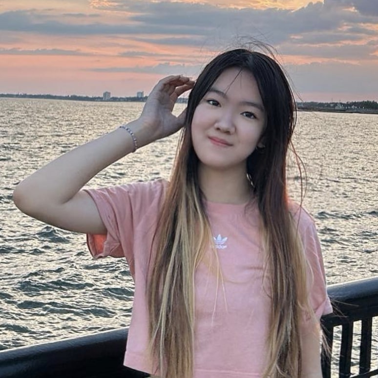 Helena Hu